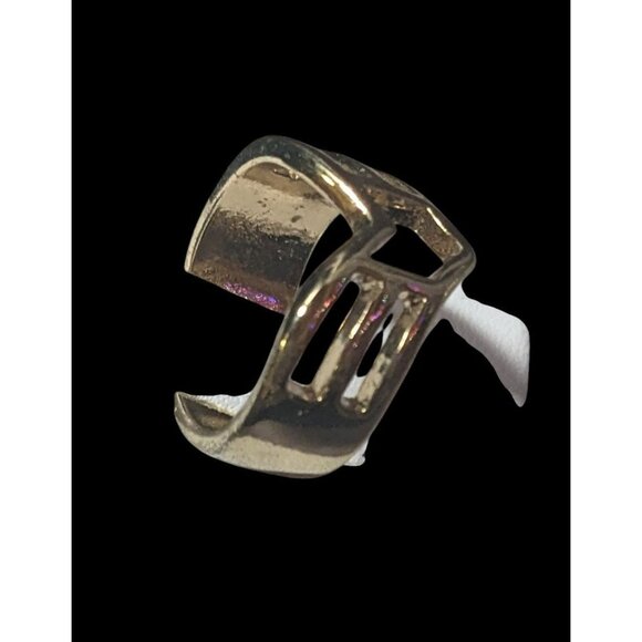 Gold Tone Slotted Chevron Fashion Ring Size 5 3/4 - Picture 9 of 12